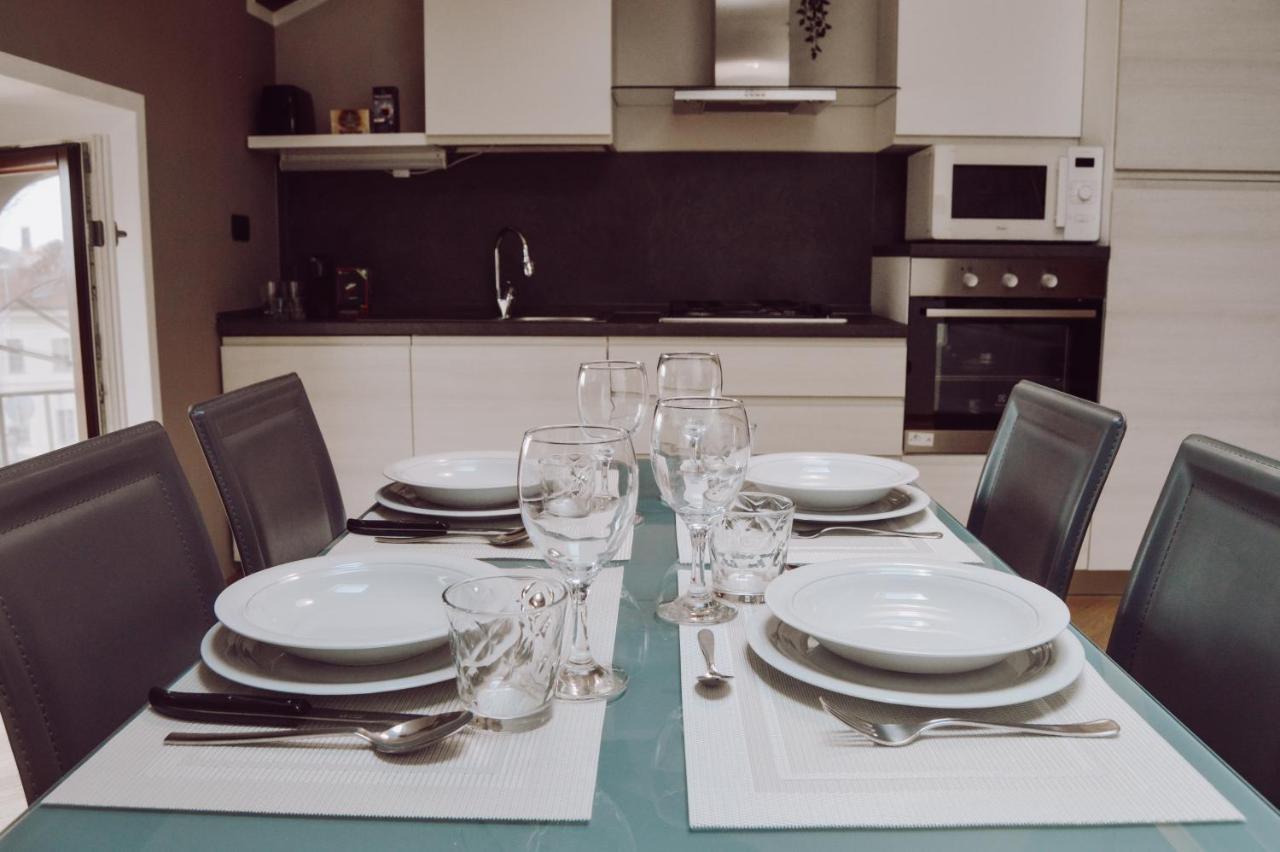 Historic Center Charming Apartment Free Wi-Fi Savigliano Bagian luar foto